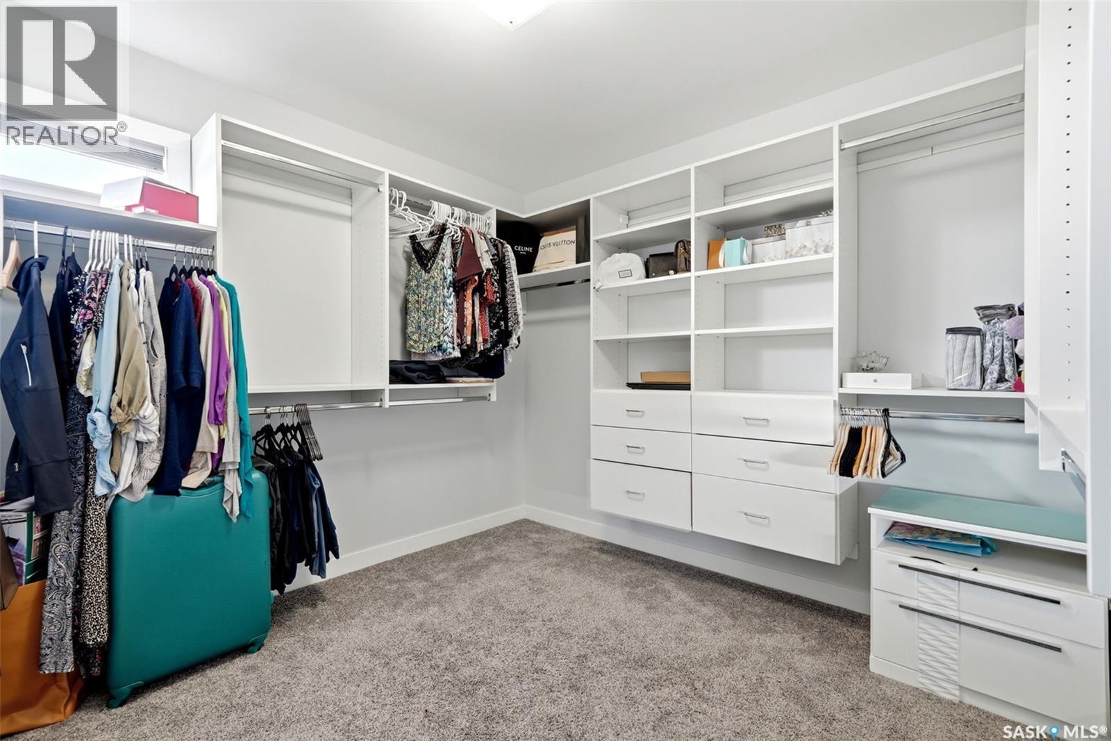 1609 Maple Hill Crescent N, Regina, SK - Indoor With Storage