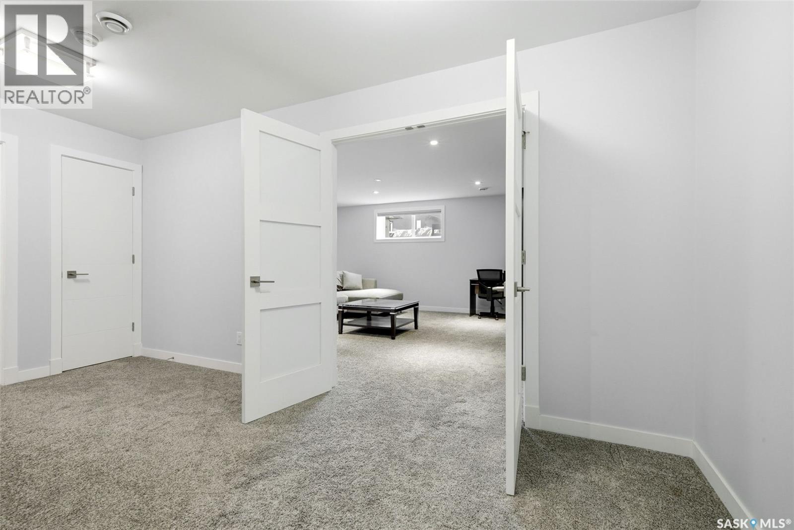 1609 Maple Hill Crescent N, Regina, SK - Indoor Photo Showing Other Room