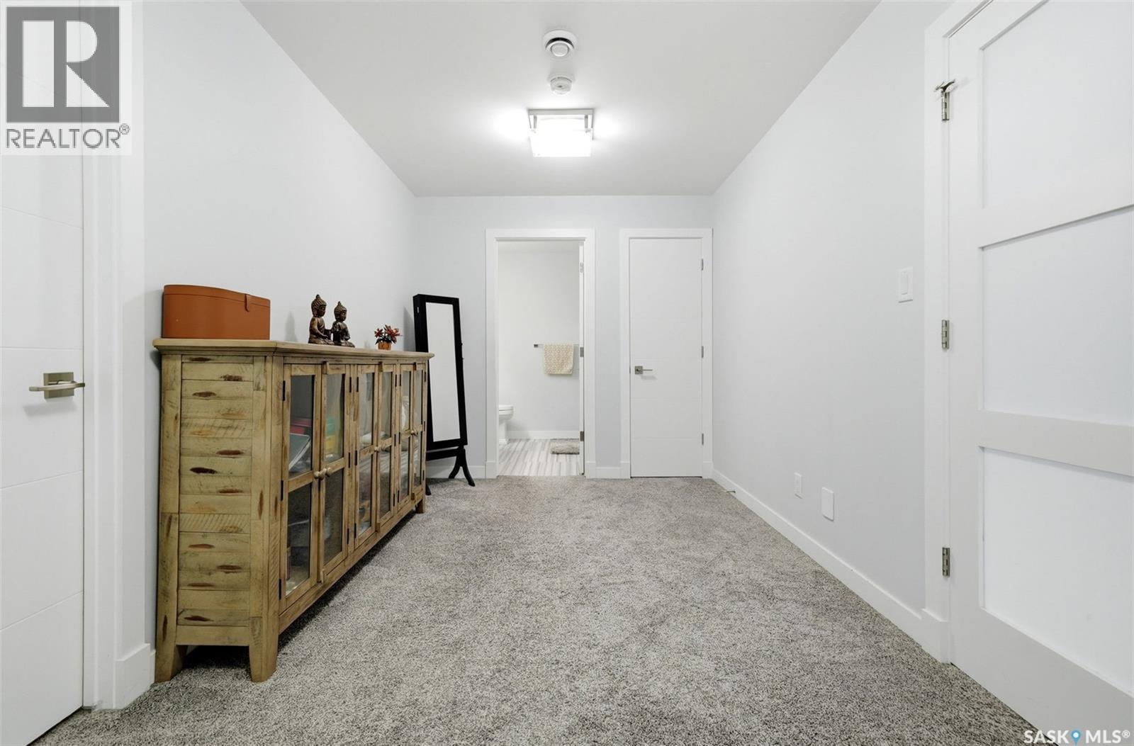 1609 Maple Hill Crescent N, Regina, SK - Indoor Photo Showing Other Room