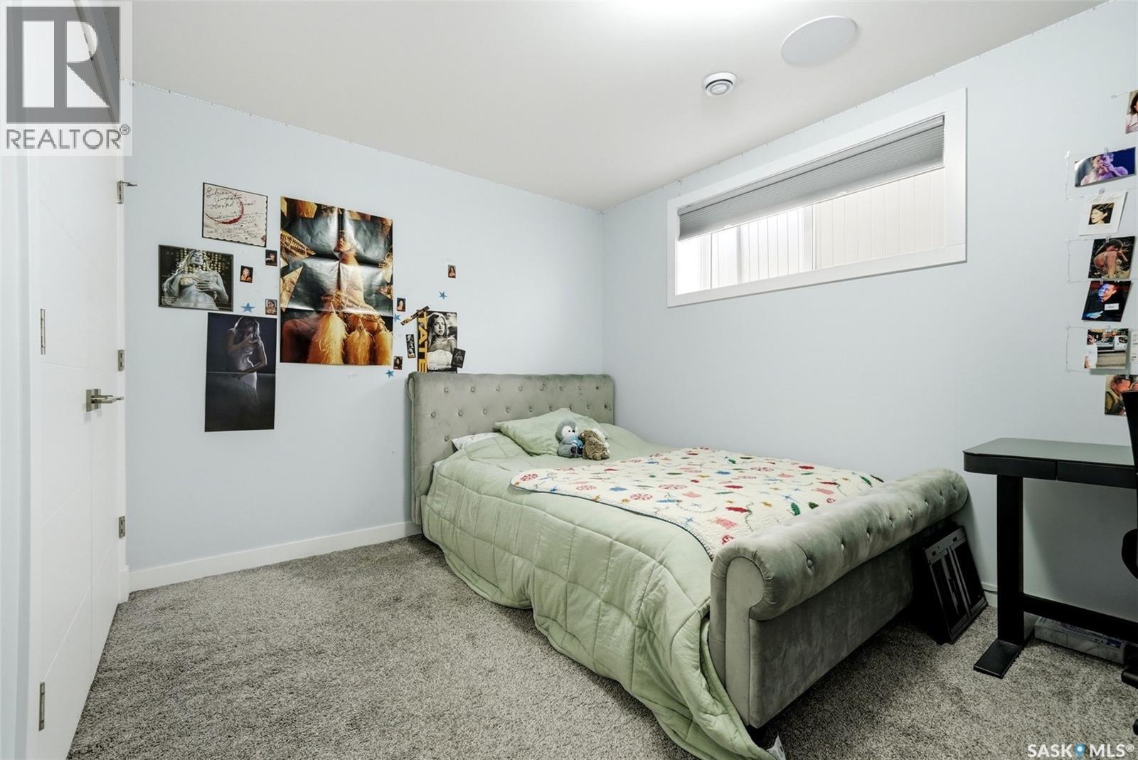 1609 Maple Hill Crescent N, Regina, SK - Indoor Photo Showing Bedroom