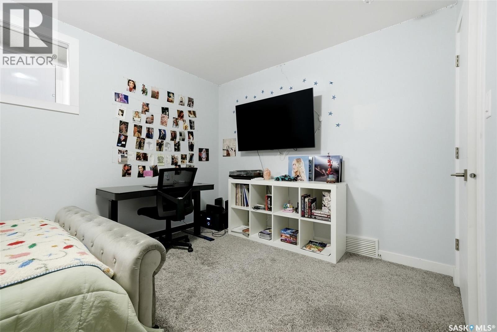 1609 Maple Hill Crescent N, Regina, SK - Indoor Photo Showing Other Room