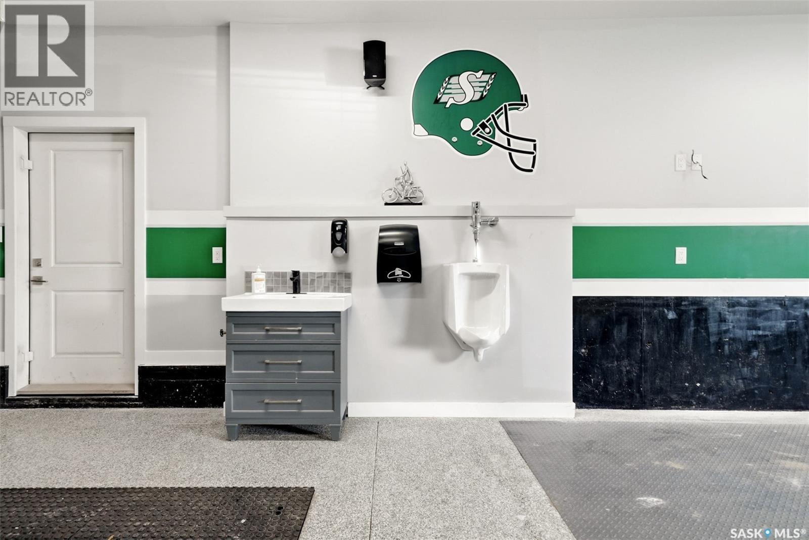 1609 Maple Hill Crescent N, Regina, SK - Photo Showing Other Room