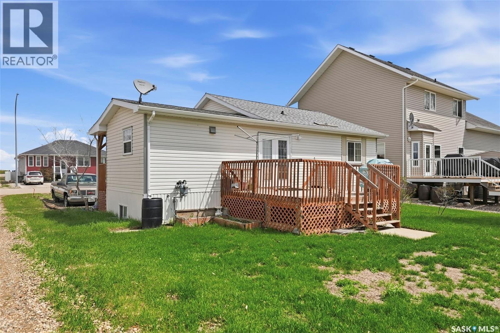409 8Th Avenue W, Watrous, SK - Outdoor With Deck Patio Veranda