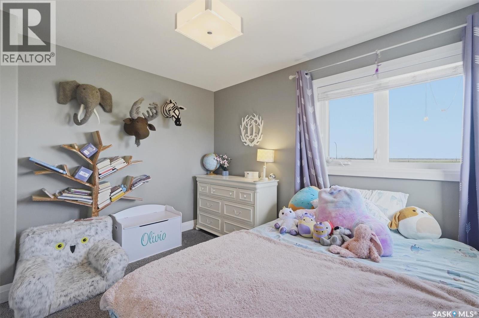 719 Salloum Crescent, Saskatoon, SK - Indoor Photo Showing Bedroom