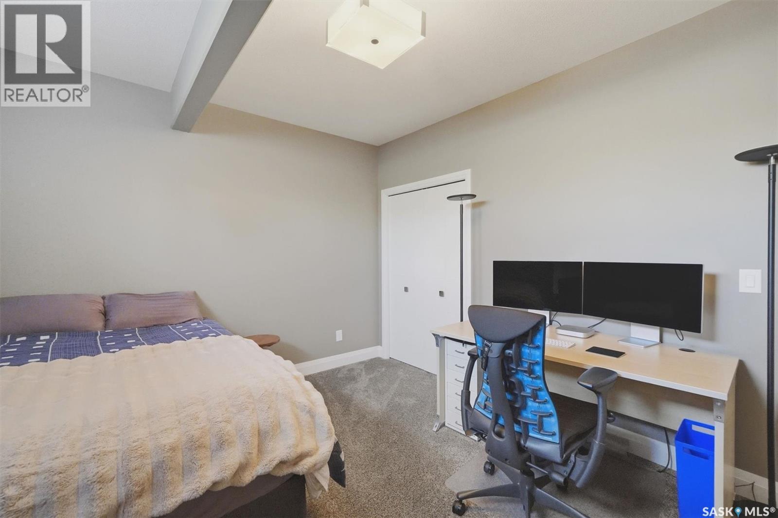 719 Salloum Crescent, Saskatoon, SK - Indoor Photo Showing Bedroom