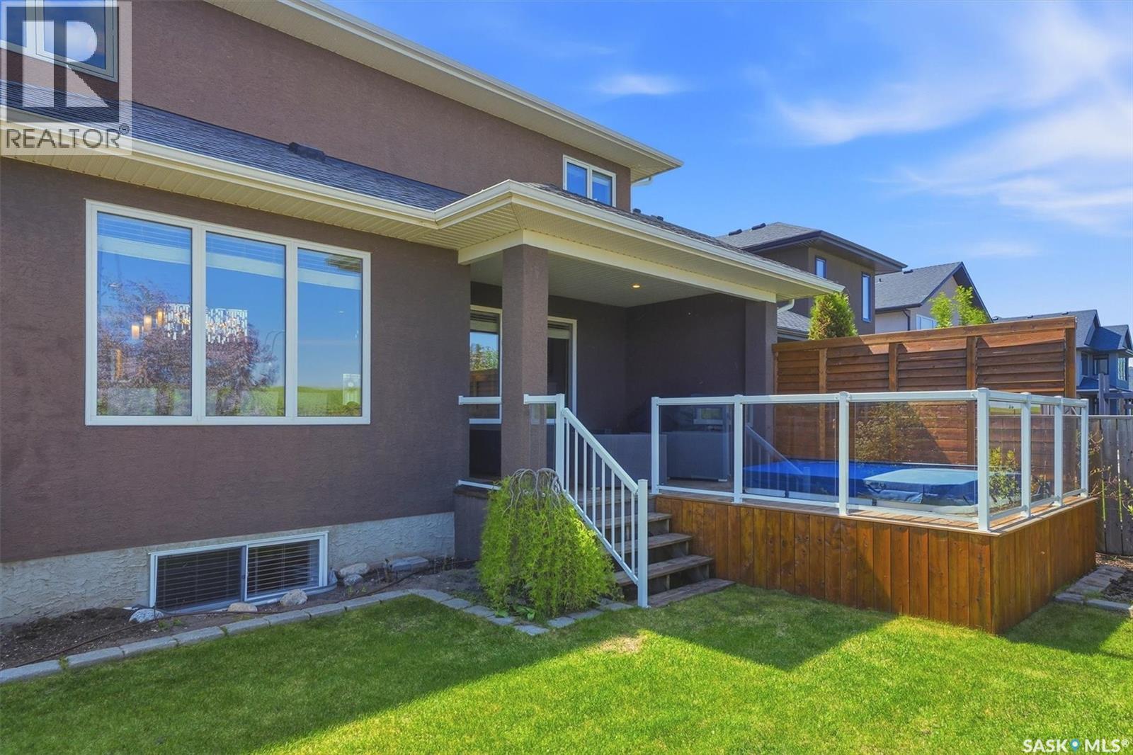 719 Salloum Crescent, Saskatoon, SK - Outdoor With Deck Patio Veranda