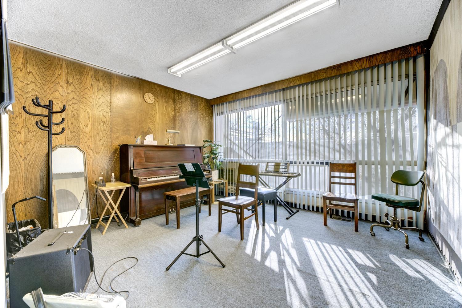 10848 82 Avenue Nw, Edmonton, AB