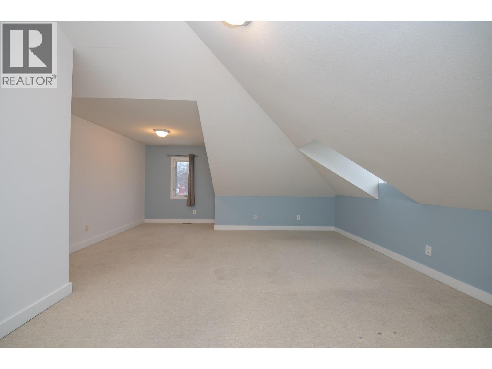 3414A 28Th Avenue Unit# 2, Vernon, BC - Indoor Photo Showing Other Room