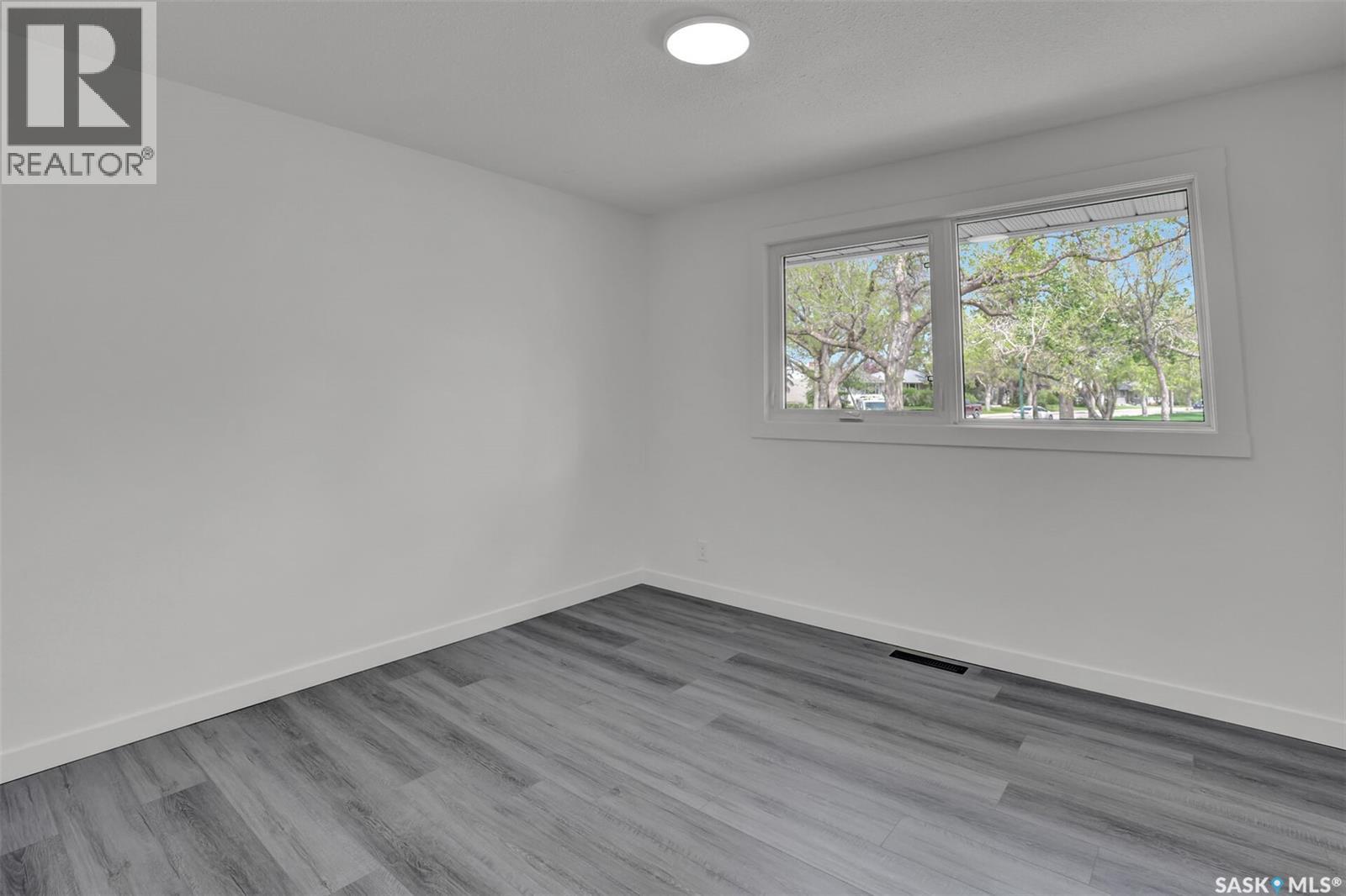 654 Aberdeen Crescent, Regina, SK - Indoor Photo Showing Other Room
