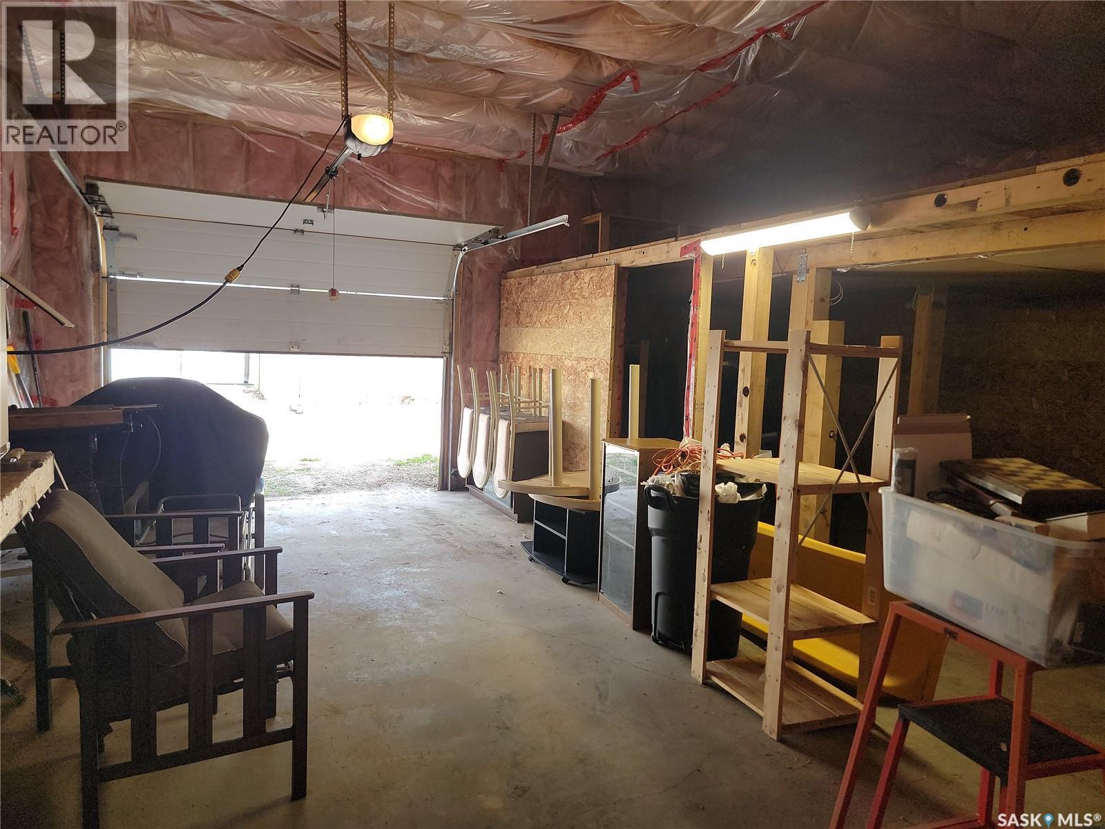 1621 Greig Avenue, Saskatoon, SK - Indoor