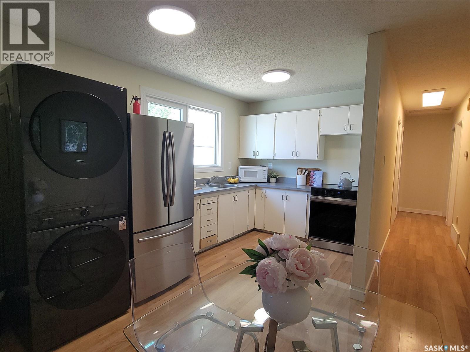 1621 Greig Avenue, Saskatoon, SK - Indoor