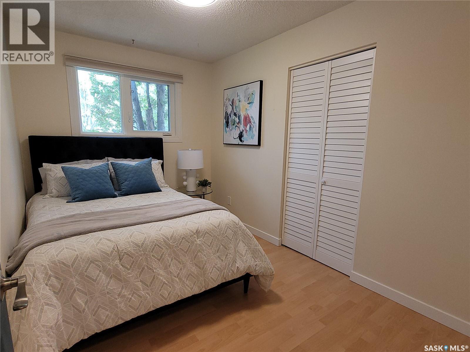1621 Greig Avenue, Saskatoon, SK - Indoor Photo Showing Bedroom