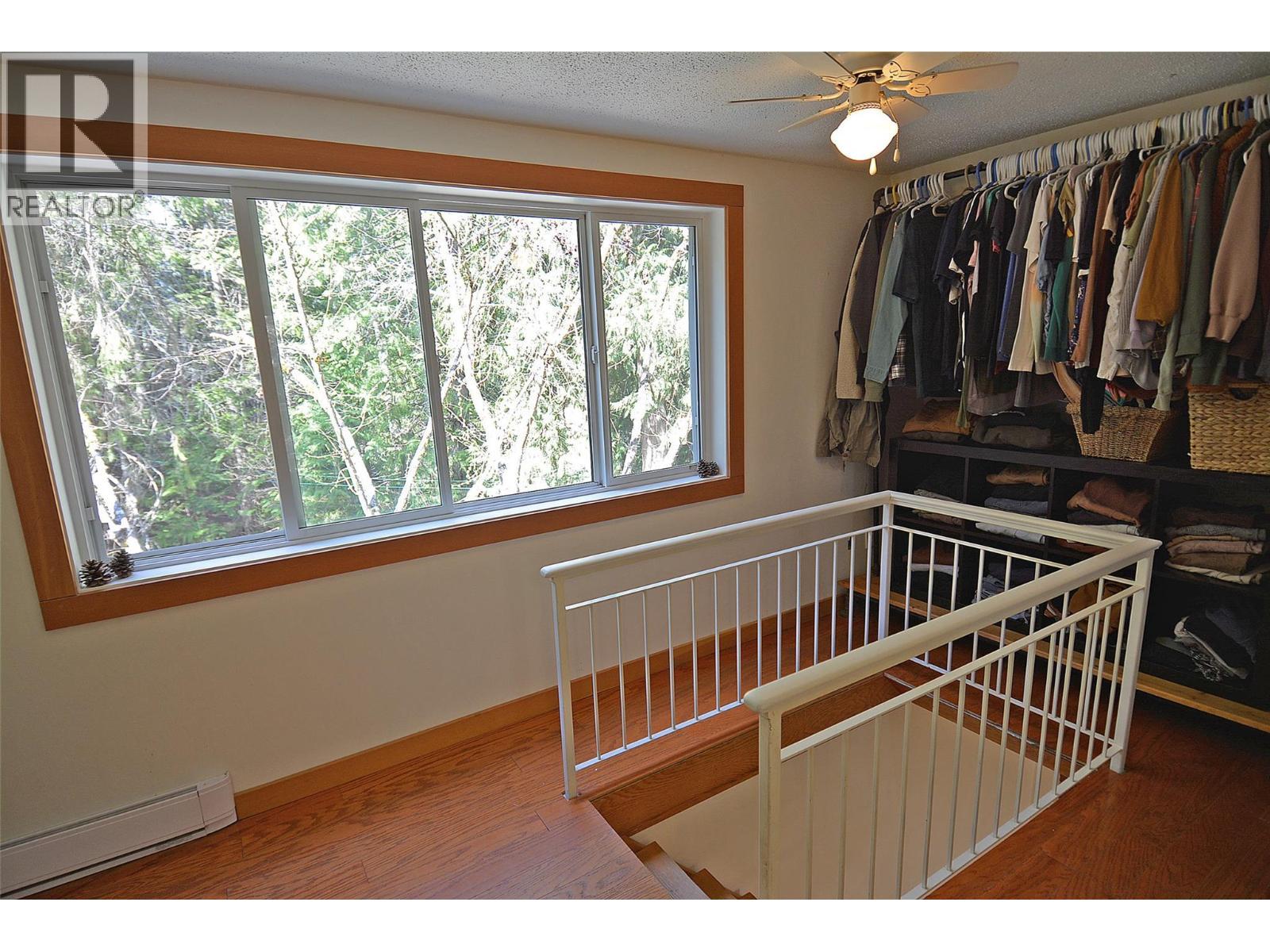 5396 6 Highway, Winlaw, BC - Indoor