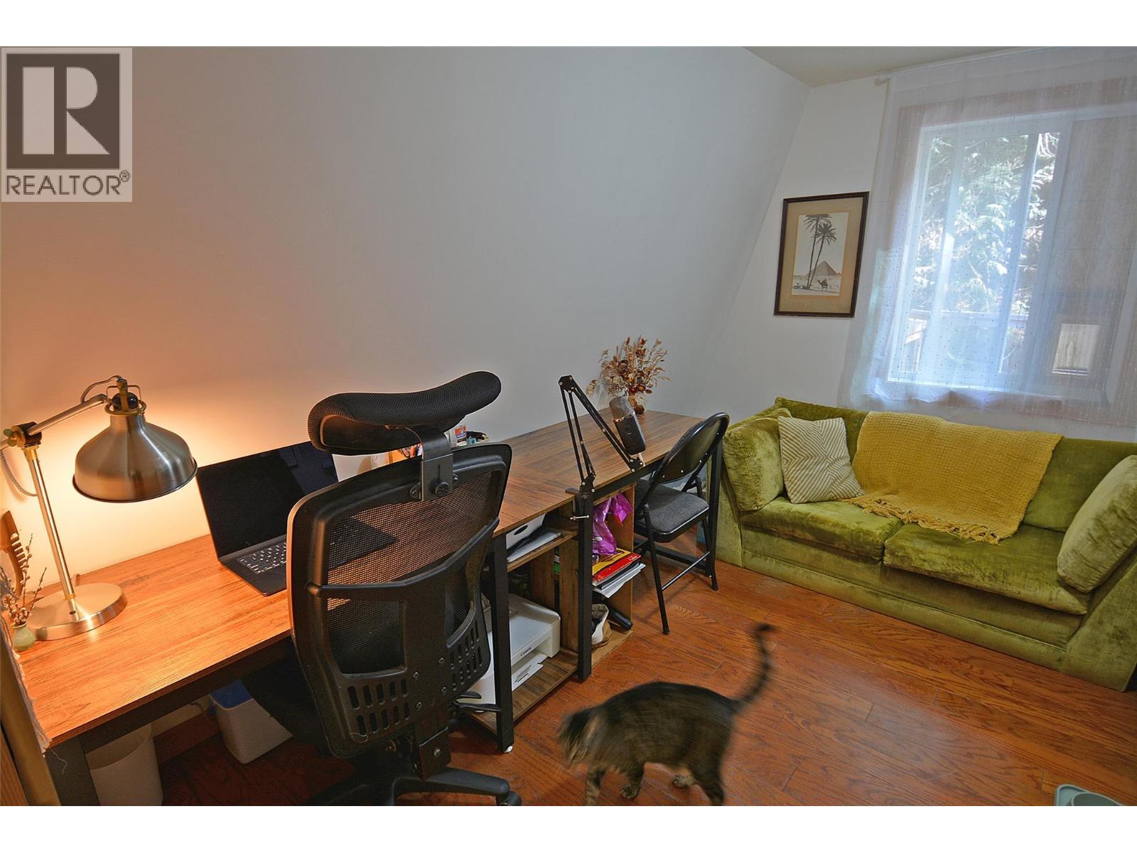 5396 6 Highway, Winlaw, BC - Indoor