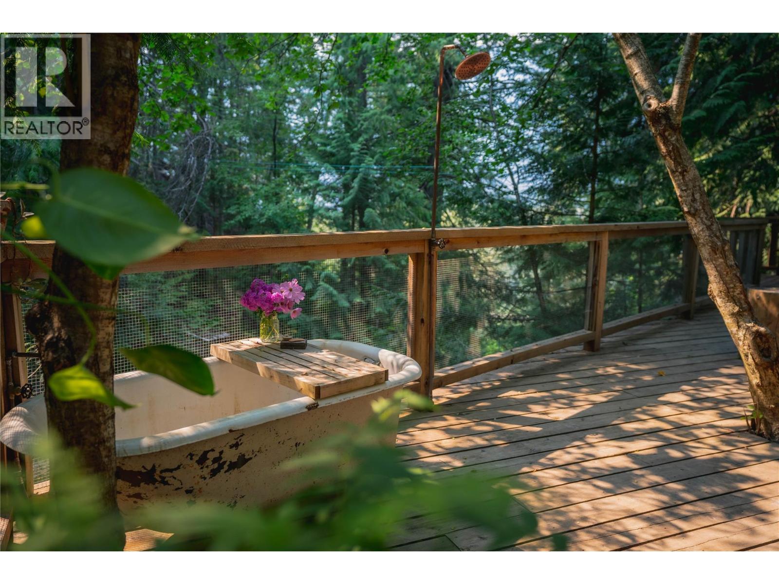 5396 6 Highway, Winlaw, BC - Outdoor With Deck Patio Veranda