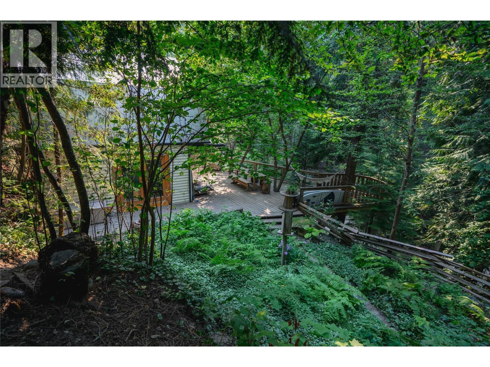5396 6 Highway, Winlaw, BC - Outdoor