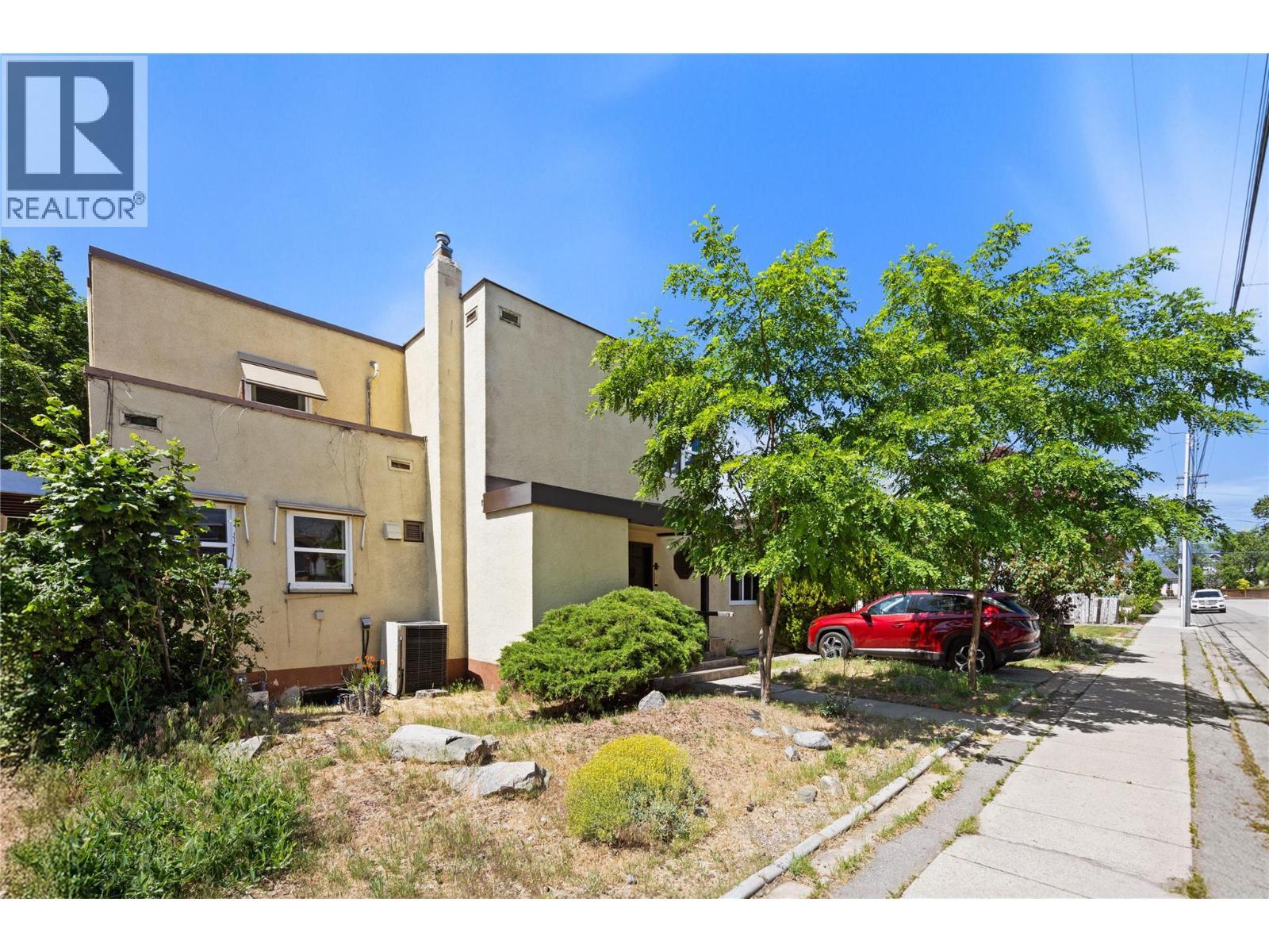 763 Argyle Street, Penticton, BC - Outdoor