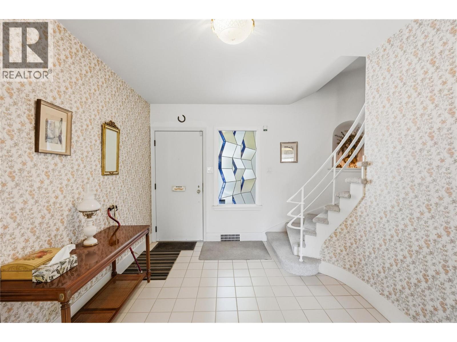 763 Argyle Street, Penticton, BC - Indoor Photo Showing Other Room