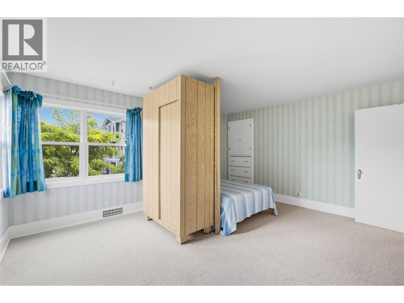 763 Argyle Street, Penticton, BC - Indoor Photo Showing Bedroom