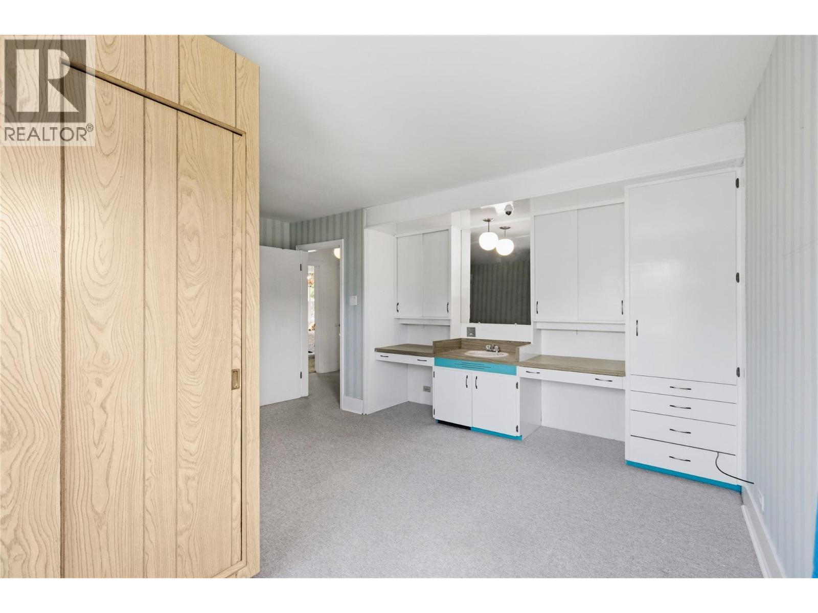 763 Argyle Street, Penticton, BC - Indoor