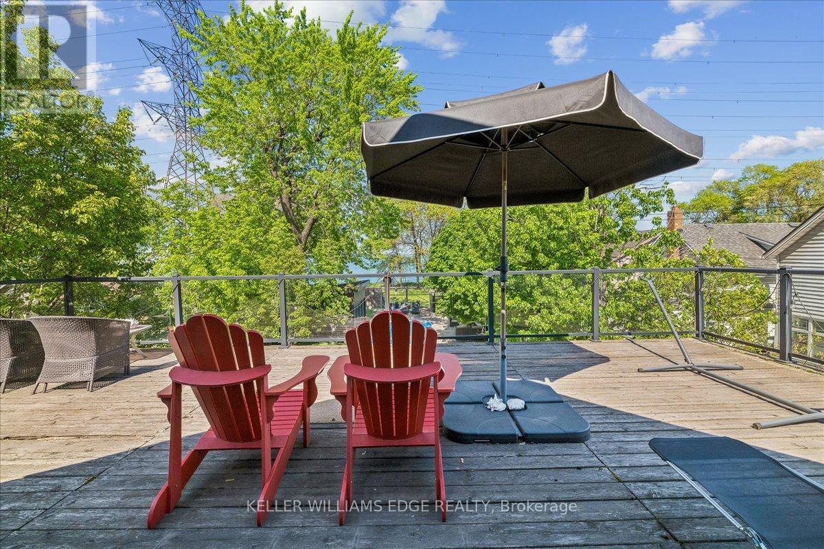 573 Beach Boulevard, Hamilton, ON - Outdoor With Deck Patio Veranda
