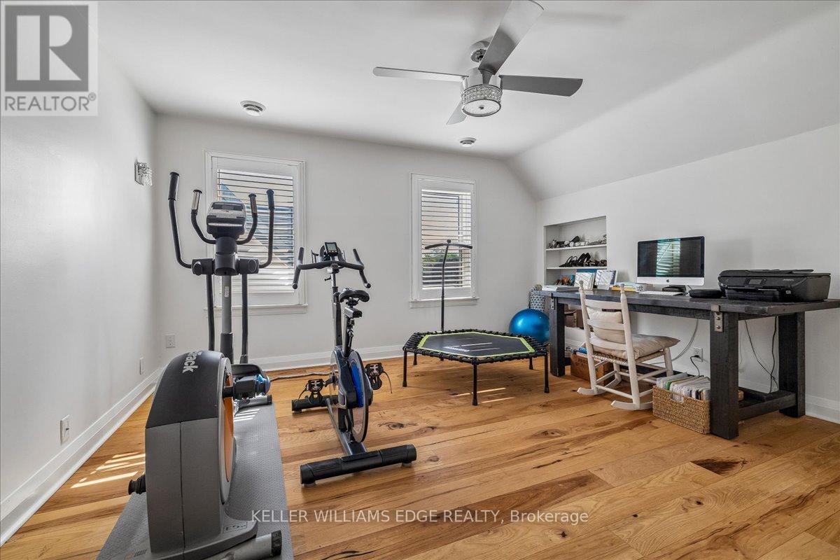 573 Beach Boulevard, Hamilton, ON - Indoor Photo Showing Gym Room