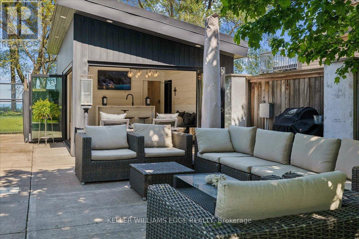 573 Beach Boulevard, Hamilton, ON -