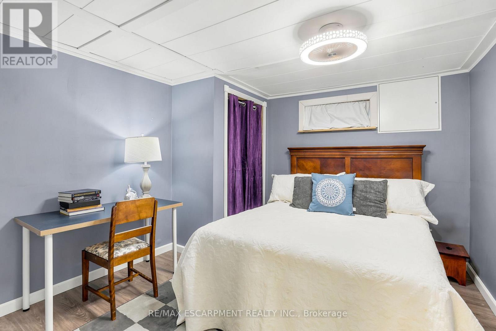 150 Mountville Avenue, Hamilton, ON - Indoor Photo Showing Bedroom