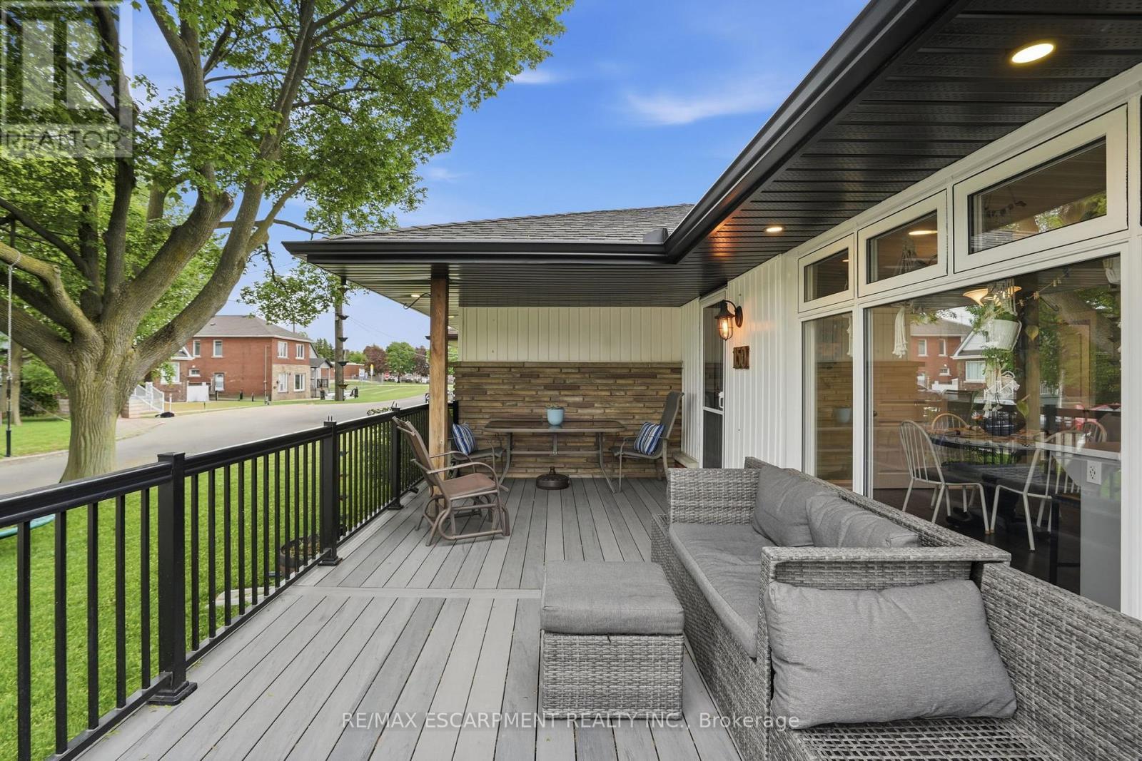 150 Mountville Avenue, Hamilton, ON - Outdoor With Deck Patio Veranda With Exterior