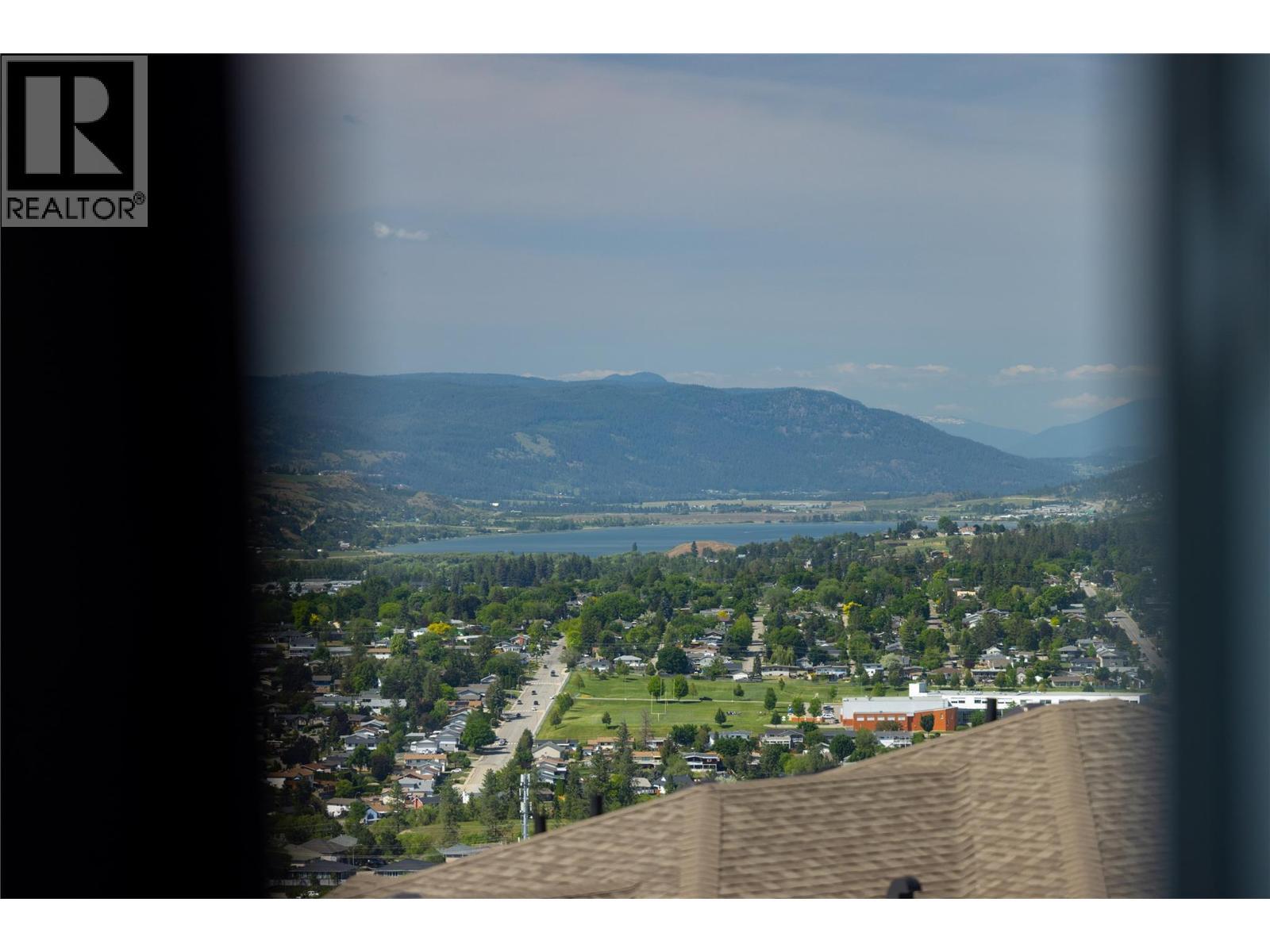 933 Mt Robson Place Unit# 18, Vernon, BC - With View