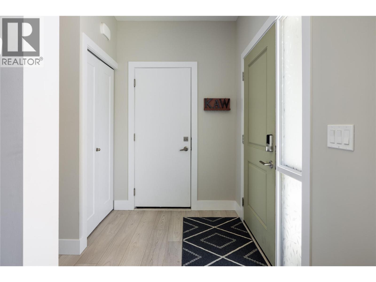 933 Mt Robson Place Unit# 18, Vernon, BC - Indoor Photo Showing Other Room