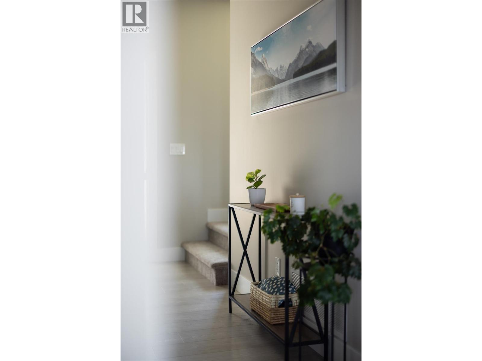 933 Mt Robson Place Unit# 18, Vernon, BC - Indoor Photo Showing Other Room