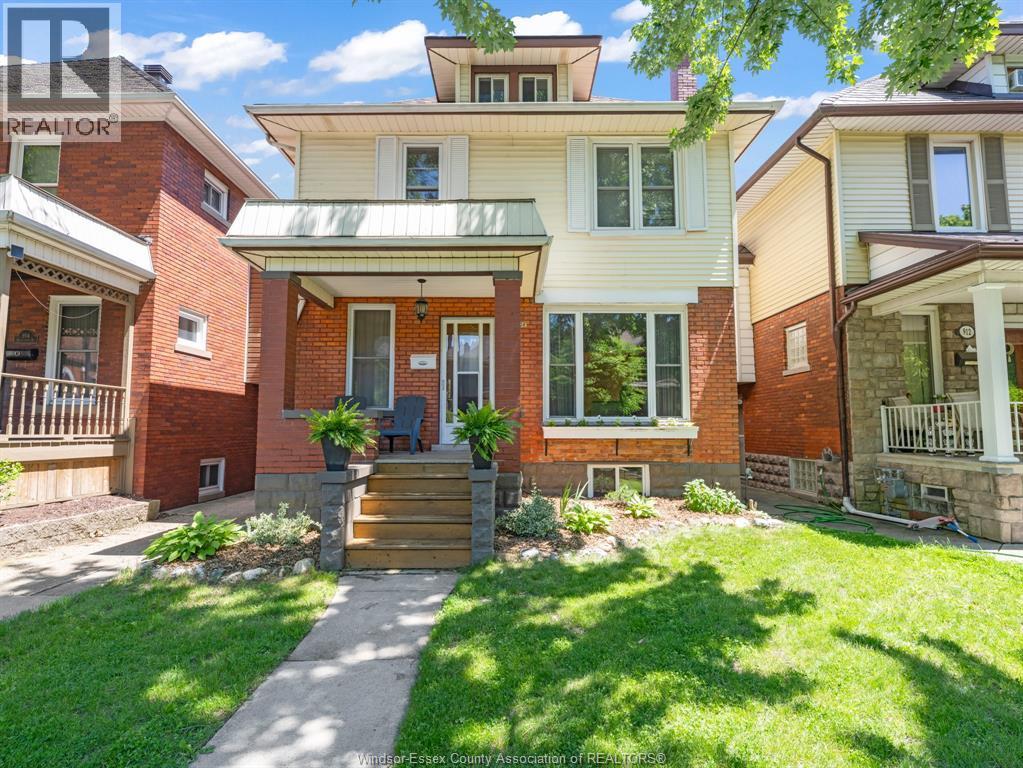 908 Windermere Road, Windsor, ON - Outdoor With Balcony