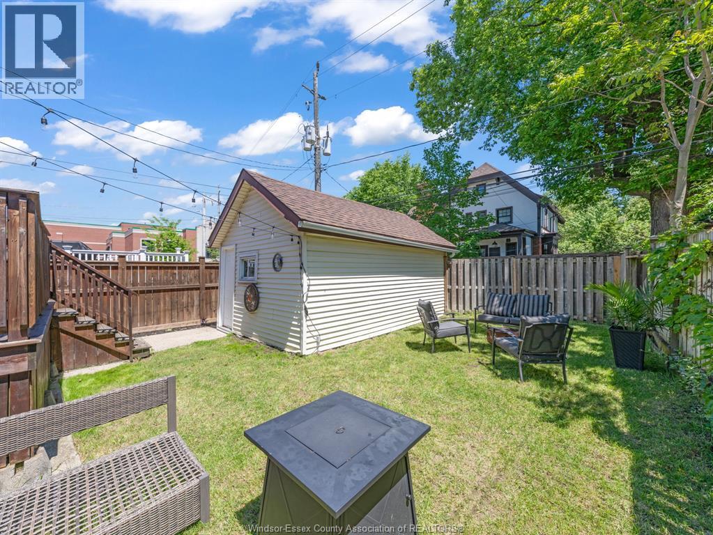 908 Windermere Road, Windsor, ON - Outdoor
