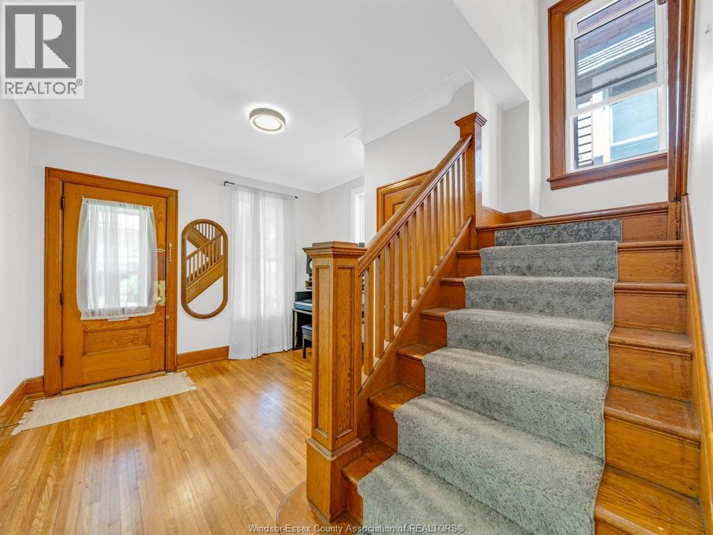908 Windermere Road, Windsor, ON - Indoor Photo Showing Other Room