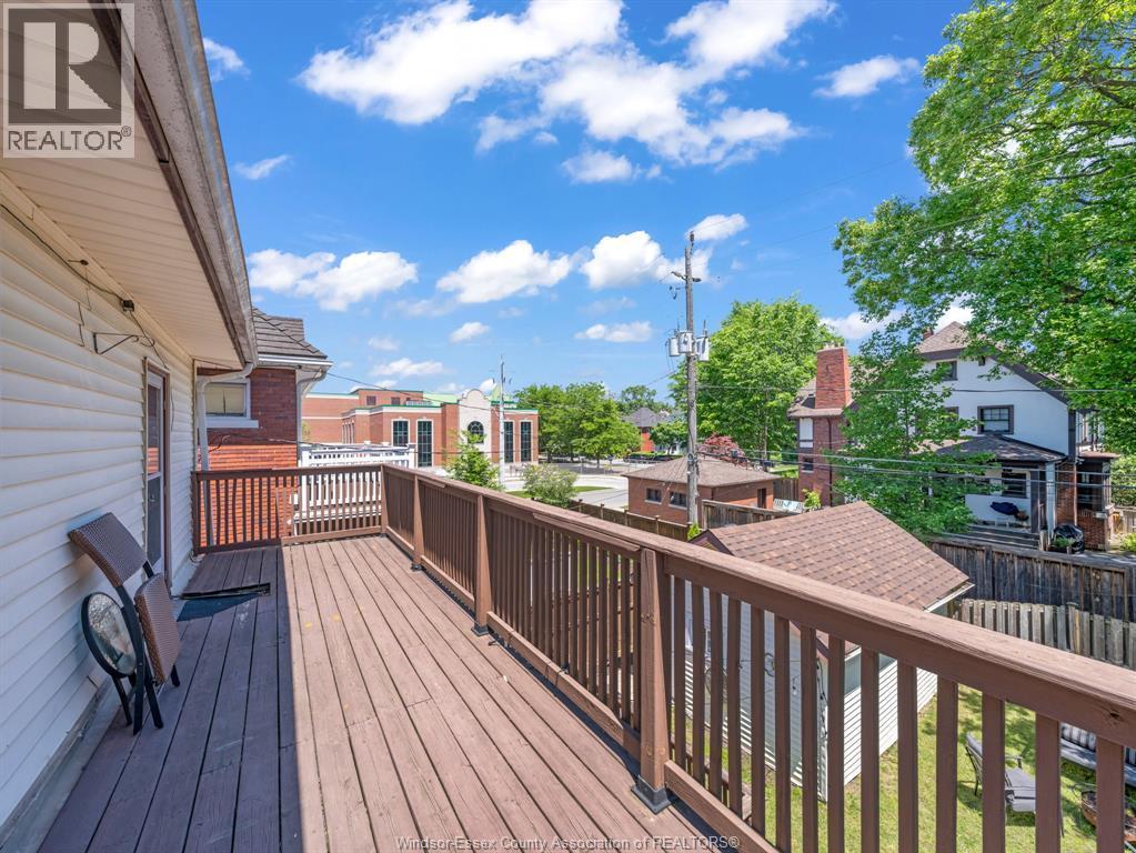 908 Windermere Road, Windsor, ON - Outdoor With Deck Patio Veranda With Exterior