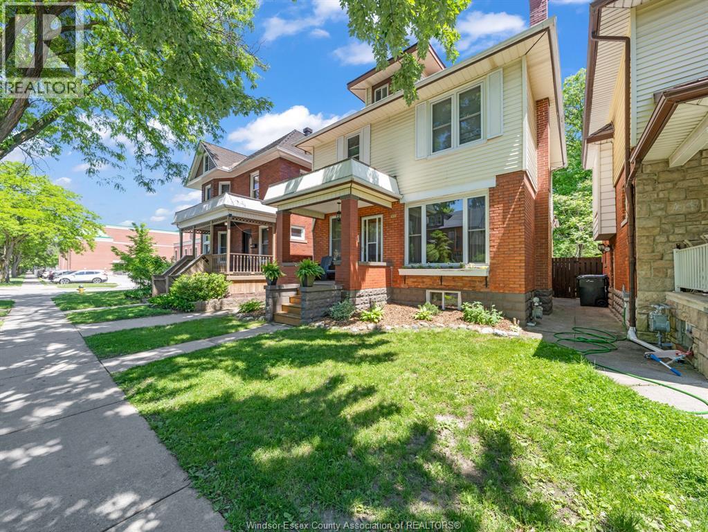 908 Windermere Road, Windsor, ON - Outdoor