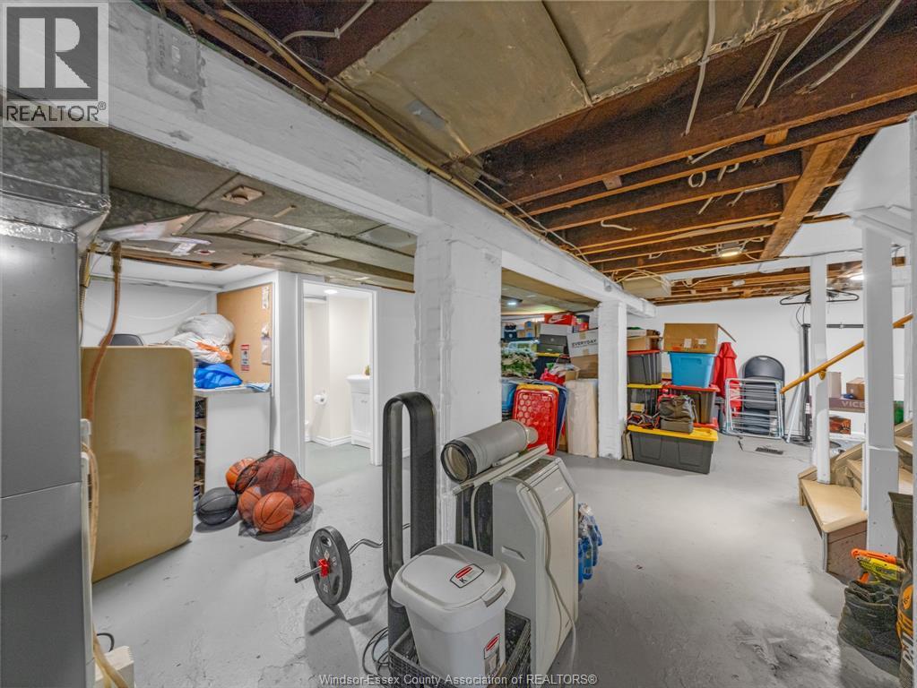 908 Windermere Road, Windsor, ON - Indoor Photo Showing Basement