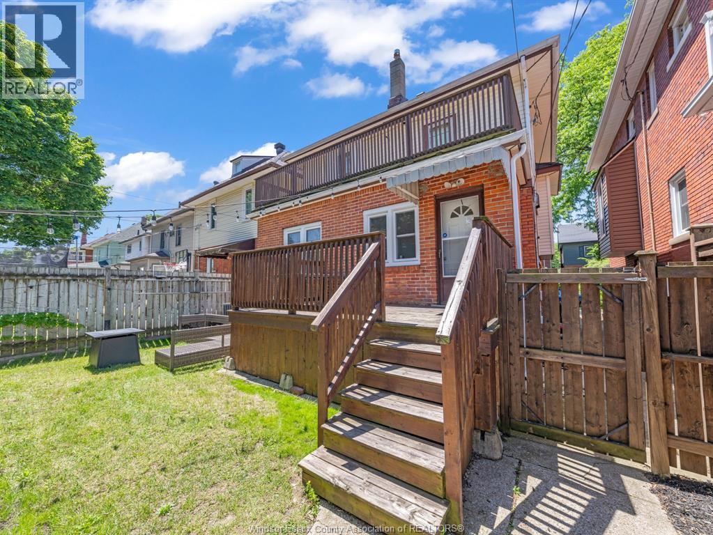 908 Windermere Road, Windsor, ON - Outdoor With Exterior