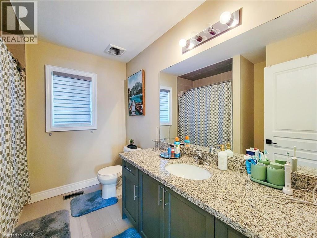 27 Riesling Court, Hamilton, ON