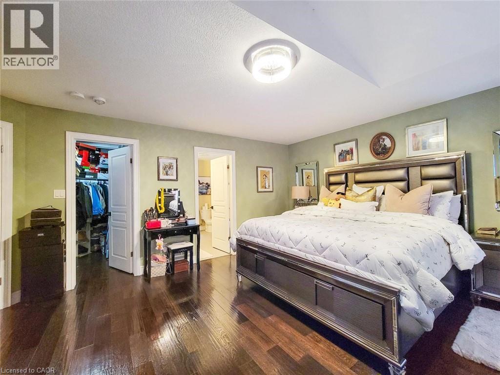 27 Riesling Court, Hamilton, ON