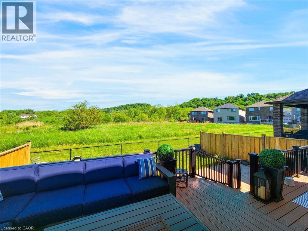 27 Riesling Court, Hamilton, ON