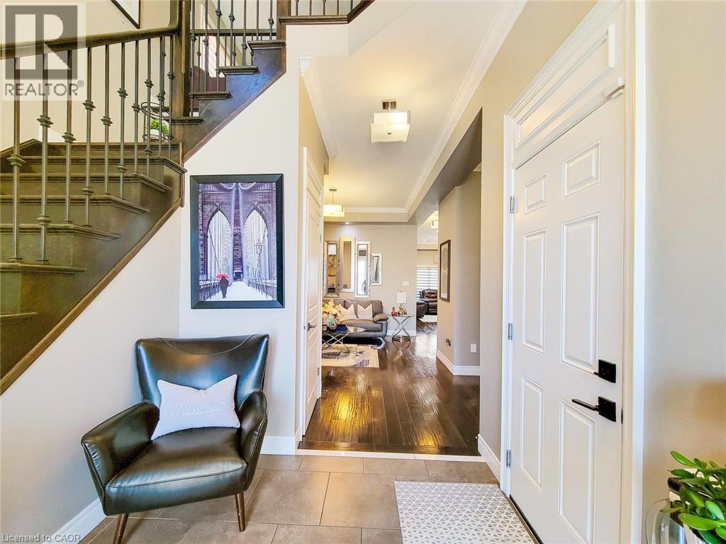 27 Riesling Court, Hamilton, ON