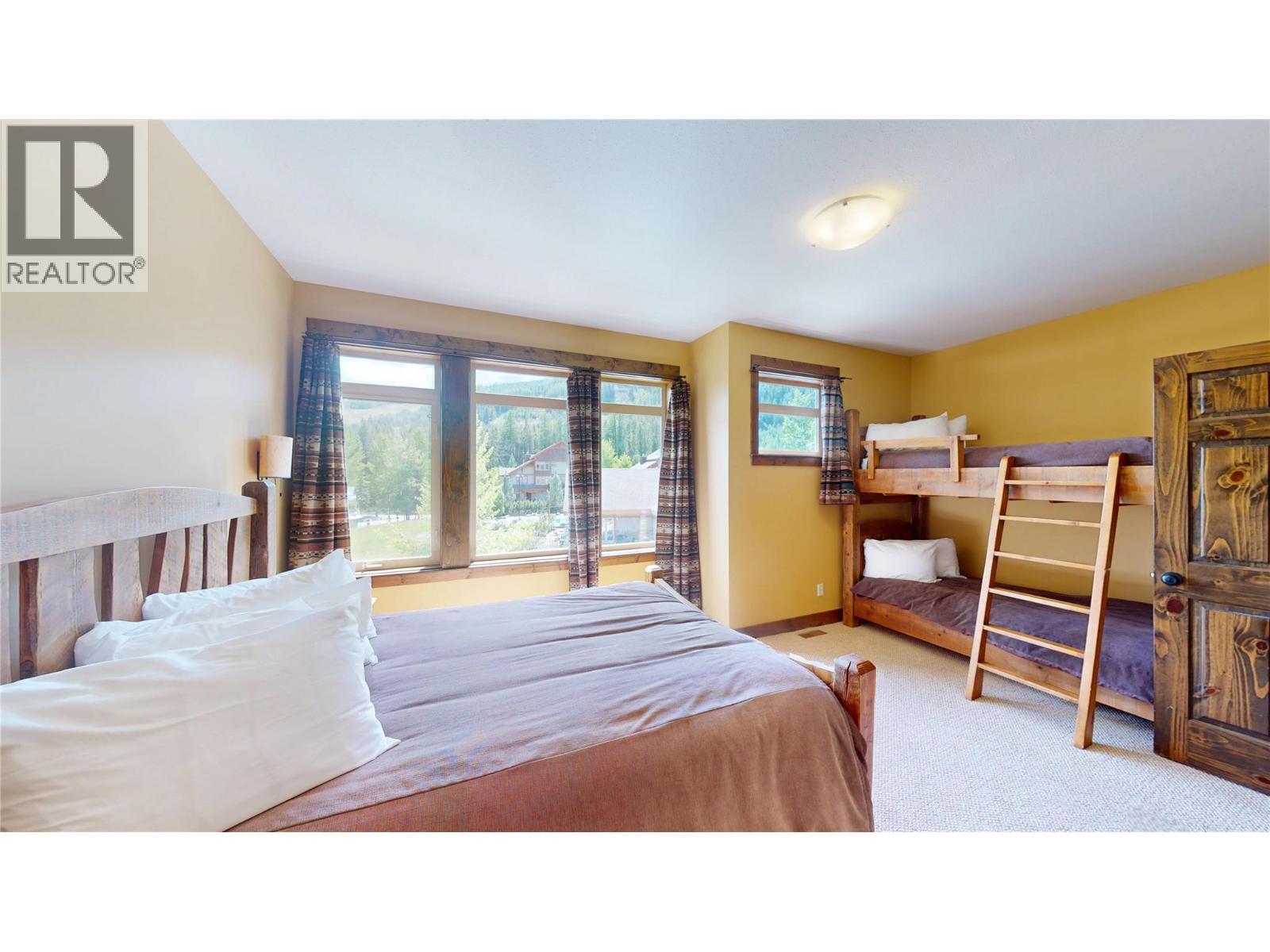 1351 Gerry Sorensen Way Unit# J2-B, Kimberley, BC - Indoor Photo Showing Bedroom