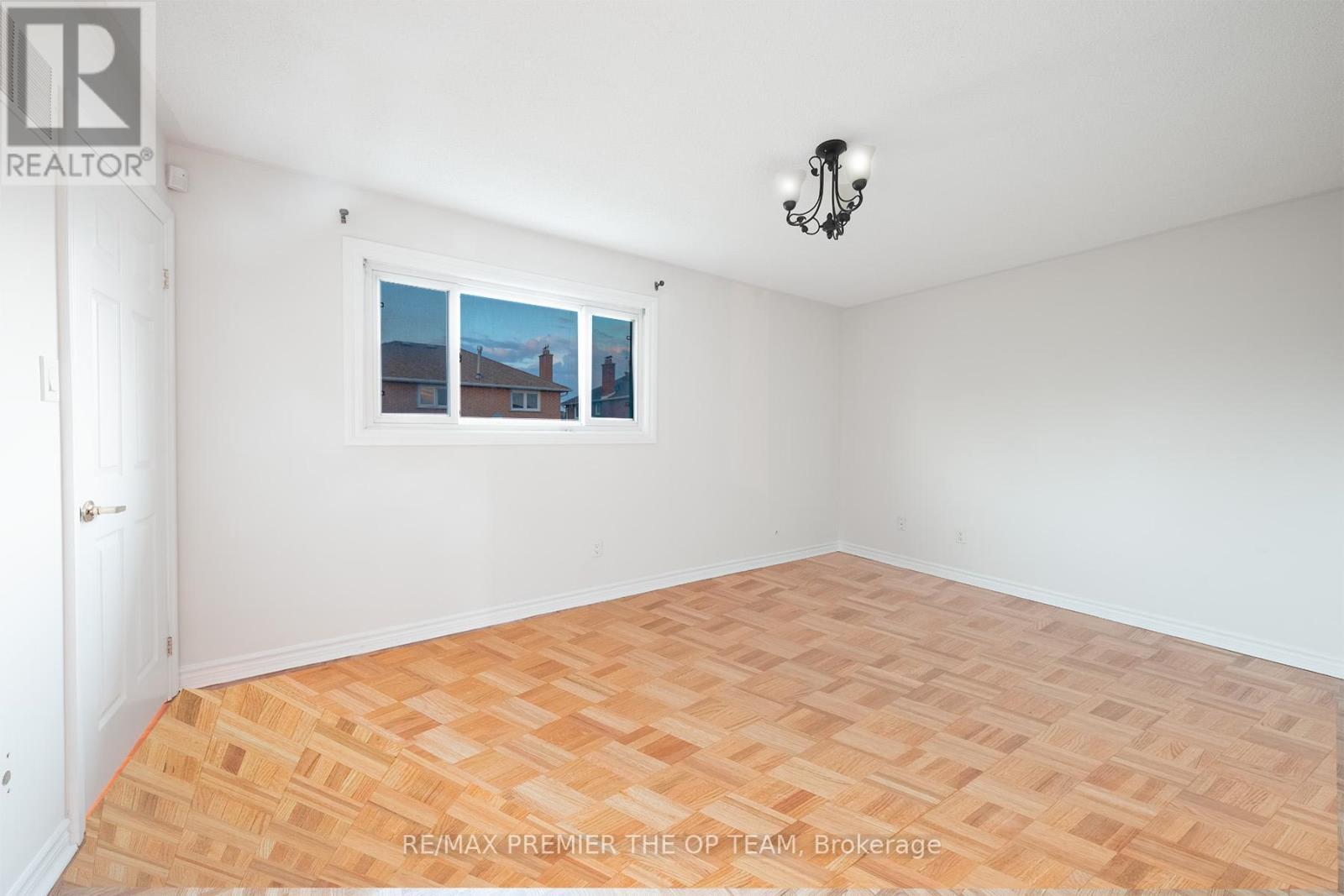 79 Governor Crescent, Vaughan, ON - Indoor Photo Showing Other Room
