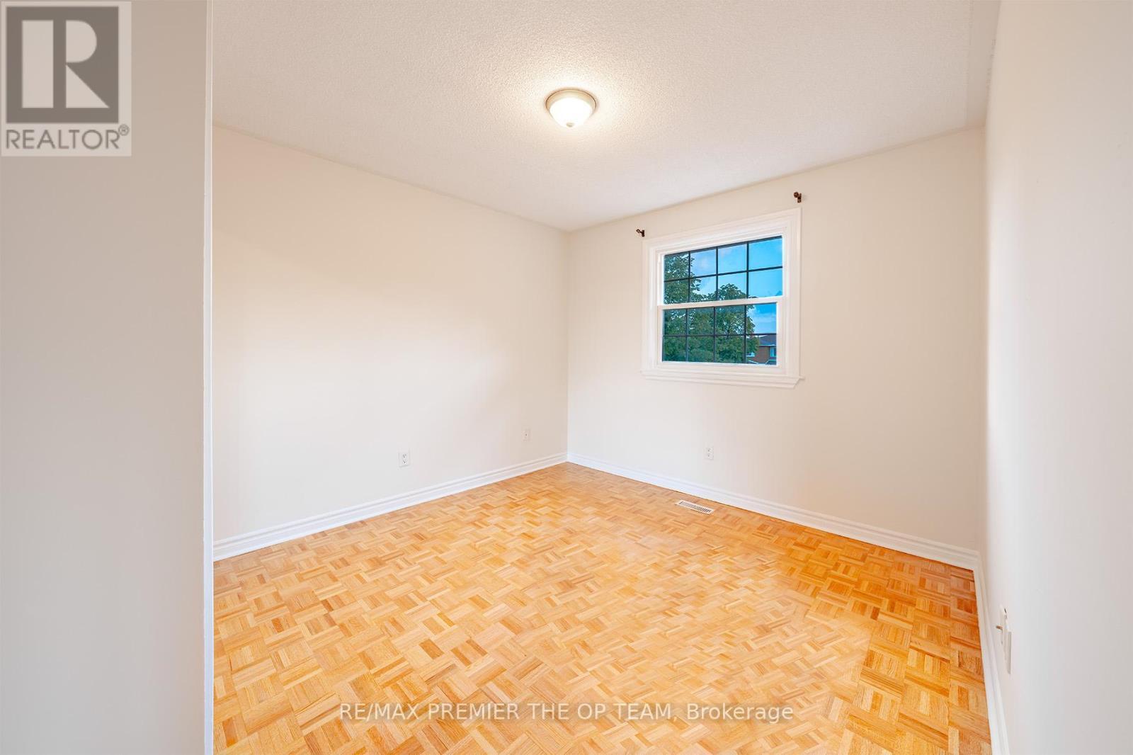 79 Governor Crescent, Vaughan, ON - Indoor Photo Showing Other Room