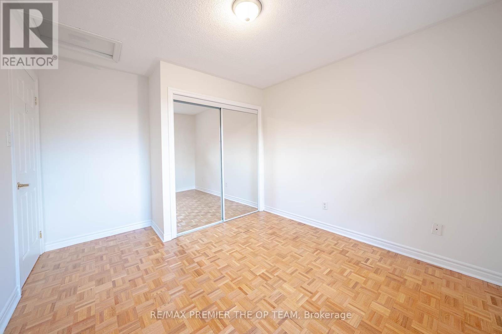 79 Governor Crescent, Vaughan, ON - Indoor Photo Showing Other Room