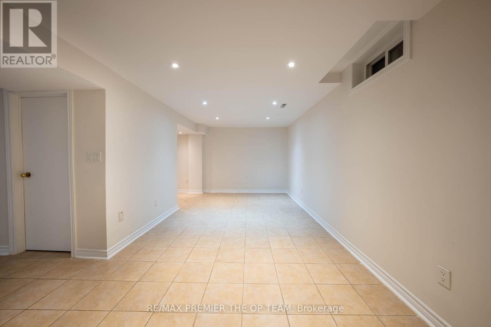 79 Governor Crescent, Vaughan, ON - Indoor Photo Showing Other Room