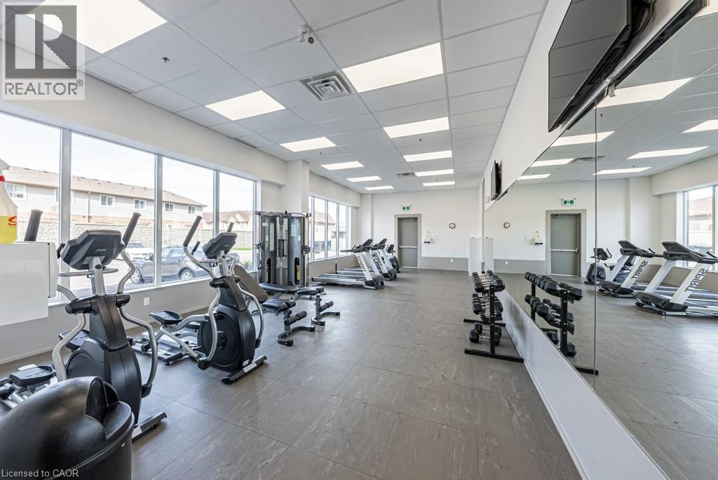 550 North Service Road Unit# 609, Grimsby, ON - Indoor Photo Showing Gym Room