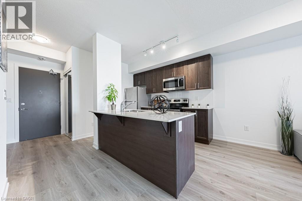 550 North Service Road Unit# 609, Grimsby, ON - Indoor Photo Showing Kitchen